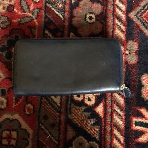 Hobo soft black leather wallet